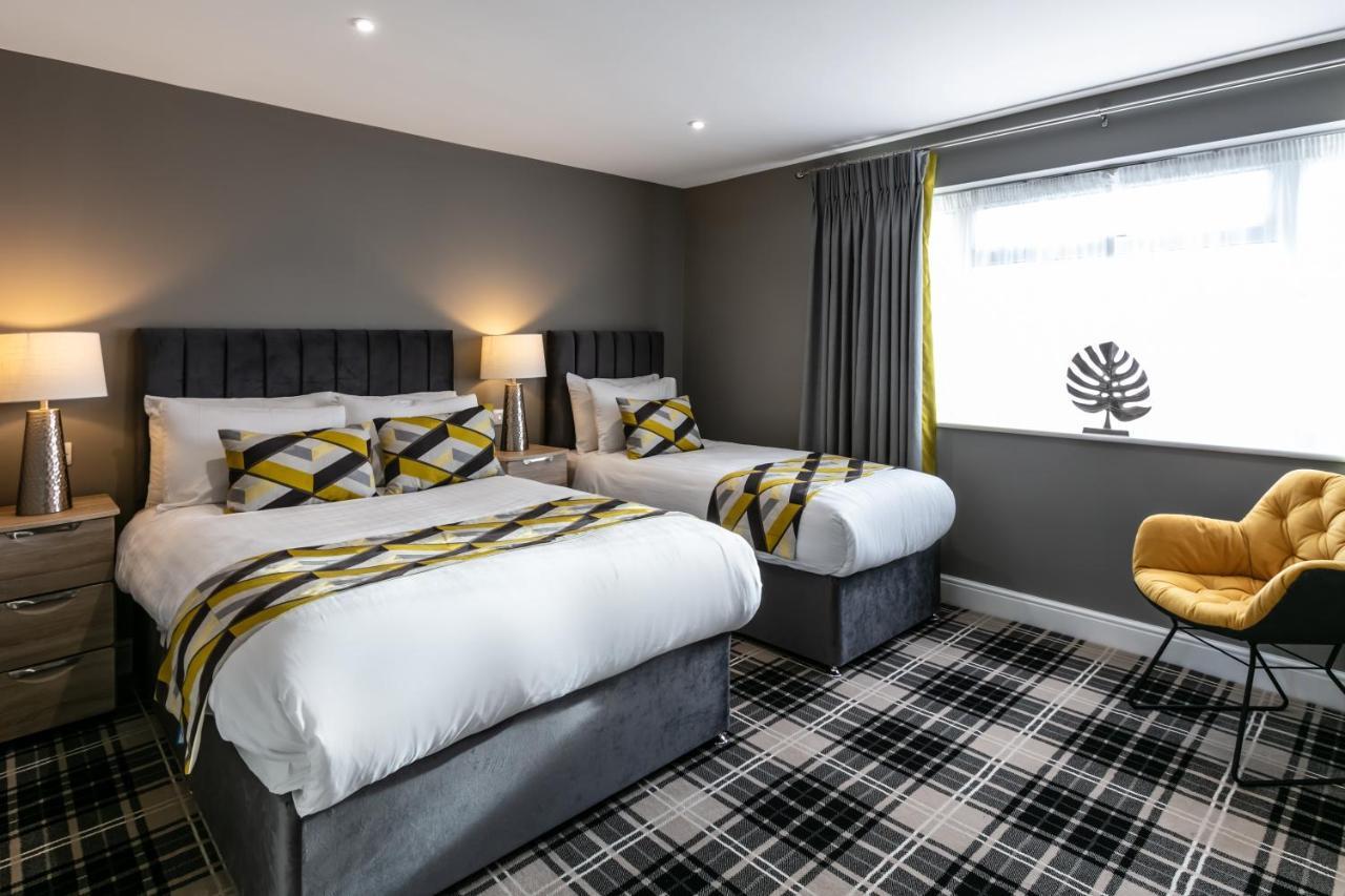 Roydon Marina Village Hotel Экстерьер фото